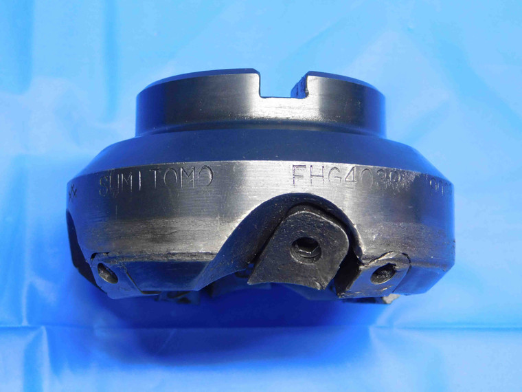 SUMITOMO 3 1/2 O.D. FACE MILL FHG403R 9009 1/1 PILOT 3/8 KEY HOLDS 4 INSERTS - AW0645LVR