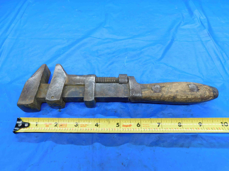 VINTAGE STEEL SMOOTH JAW PIPE WRENCH EXPANDS UP TO 1 13/16" WOODEN HANDLE - BT3147BY2