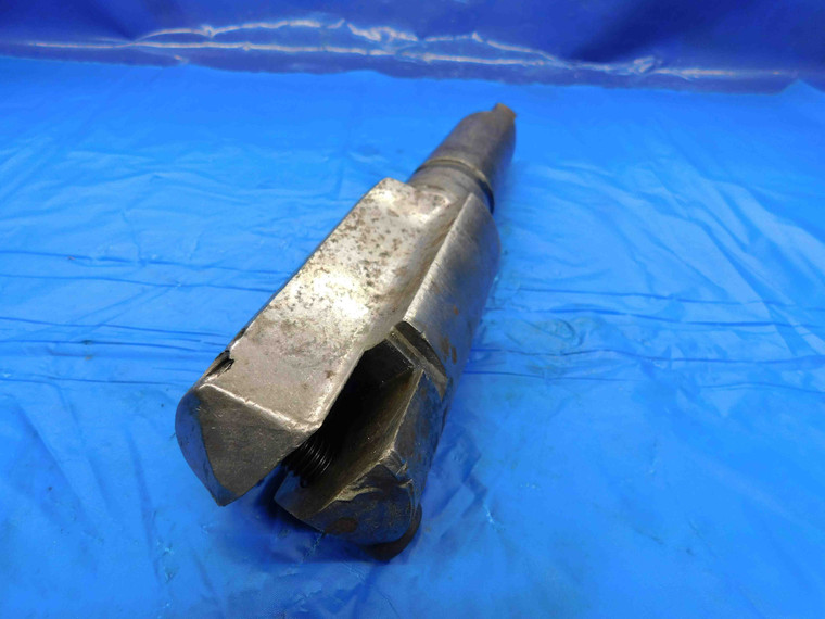 2 1/2 - 3 3/8 O.D. INDEXABLE INSERT SPADE DRILL MT5 SHANK 2 FL HOLDS SERIES E - BT3181BJ3