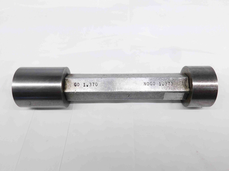 1.3700 & 1.3730 CL Z PIN PLUG GAGE GO NO GO 1.3750 -.0020 1 3/8 35 1.370 1.373 - TJ0066CU4