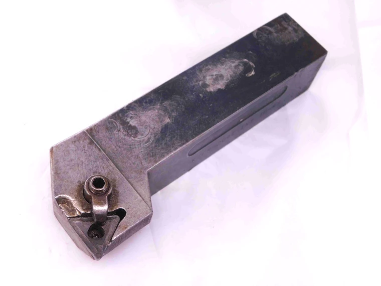 KENNAMETAL KTFR-204C LATHE TURNING TOOL HOLDER 1 1/4 SHANK TP-43 INSERTS 6" OAL - JJ2394CR5