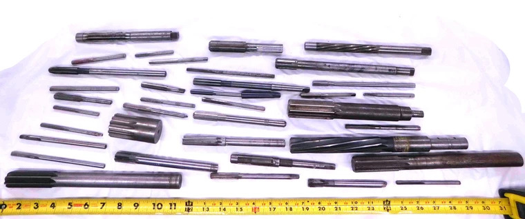 37pcs LOT OF HSS CHUCKING & EXPANSION REAMERS STRAIGHT AND MORSE TAPER #1 SHANK - JJ3403LVR