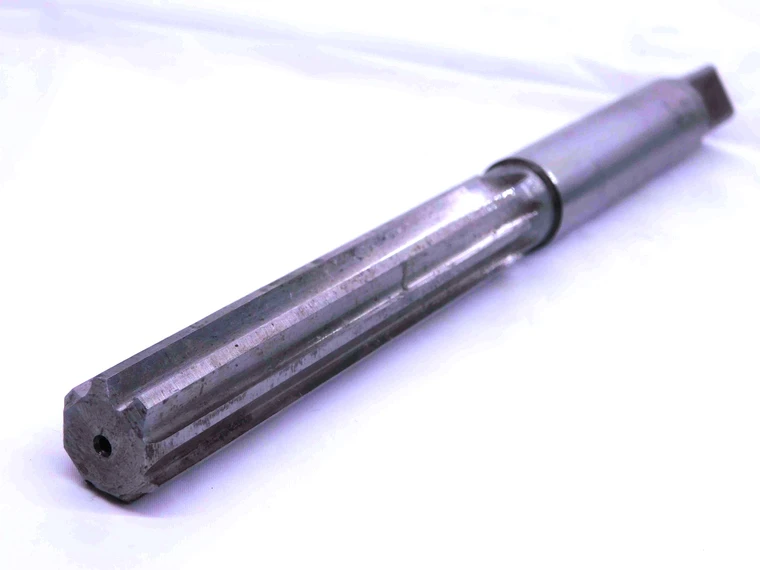 0.7335 O.D. HSS HAND REAMER 9/16 SHANK 8 FLUTE .7335 47/64 .7188 +.0147 OVERSIZE - JJ3932AL4