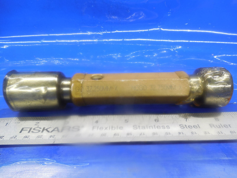 32.25 & 32.75 MM CLASS X SMOOTH PIN PLUG GAGE GO NO GO 32.0 33.0 MM 1.250 +.0197