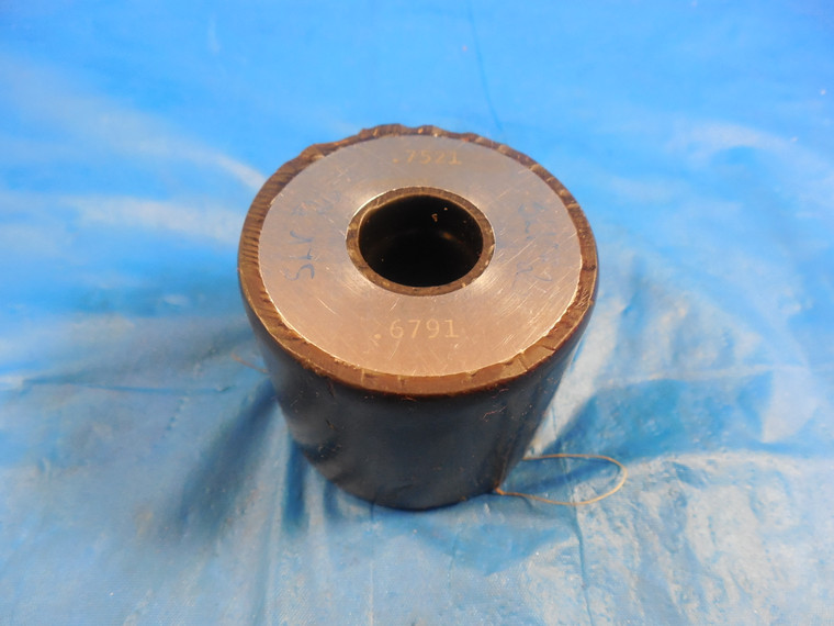 .7521 .6791 .6651 SMOOTH STEPPED PLAIN BORE RING GAGE .7500 OVERSIZE 3/4 19.103