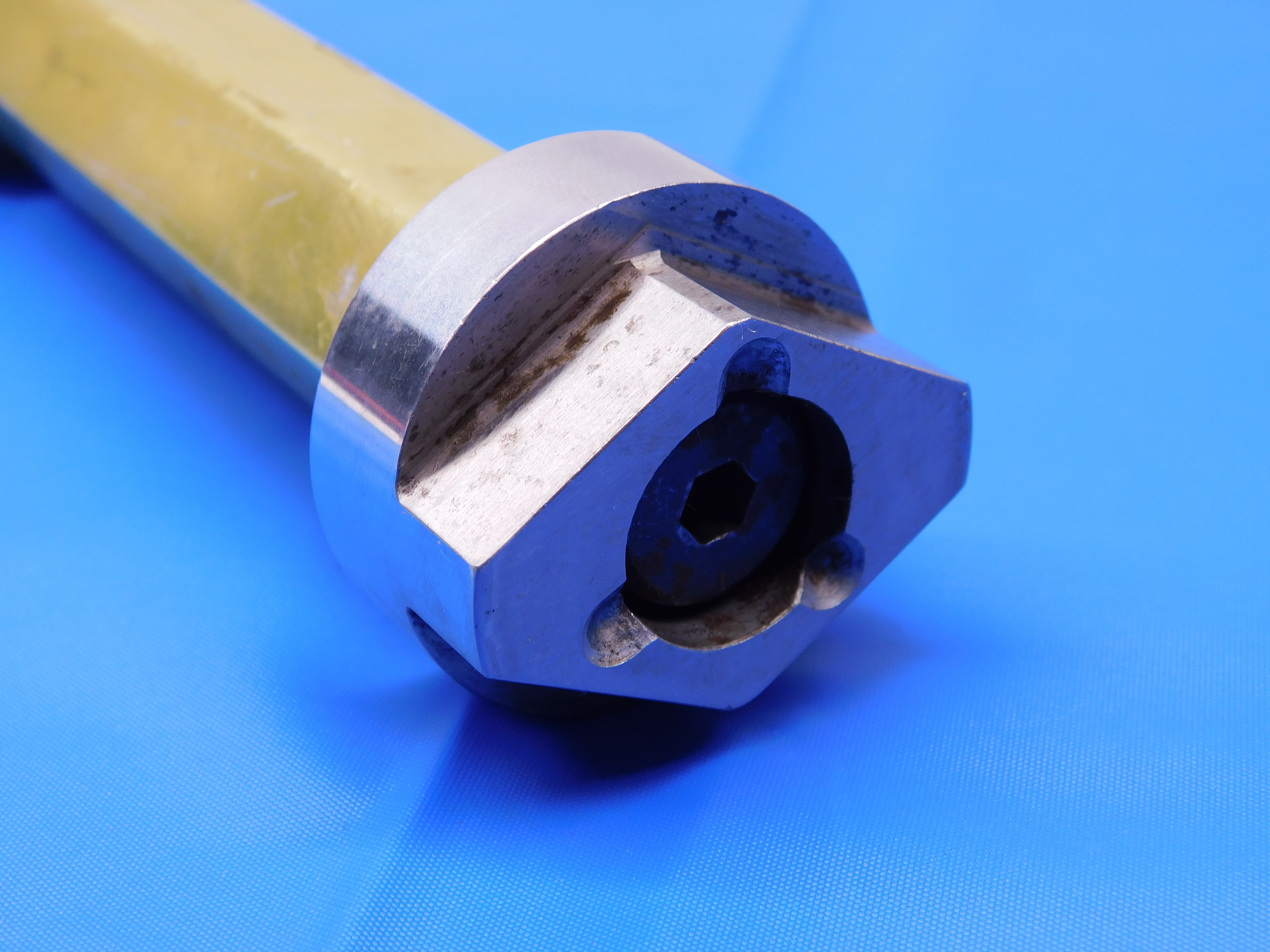 pin-plug-flat-3.jpg