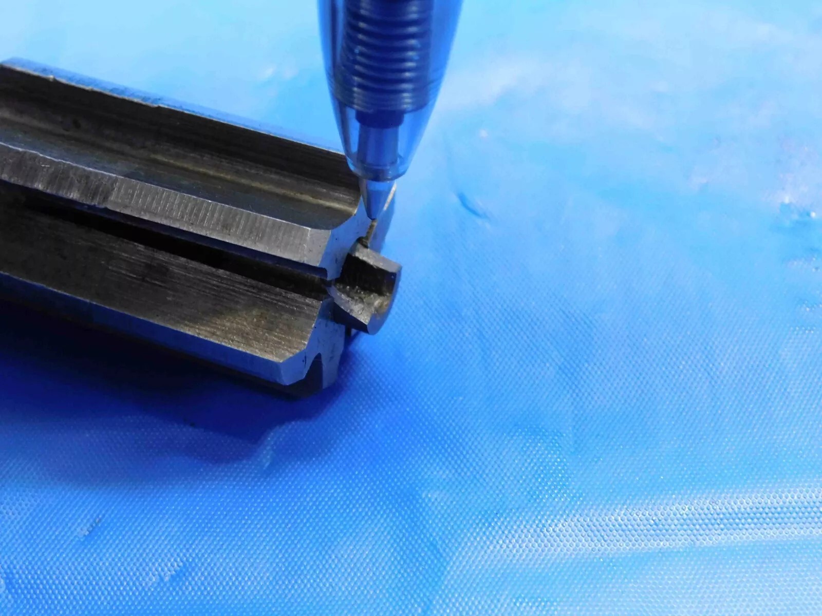 reamer-damaged-adj-screw-2.jpg