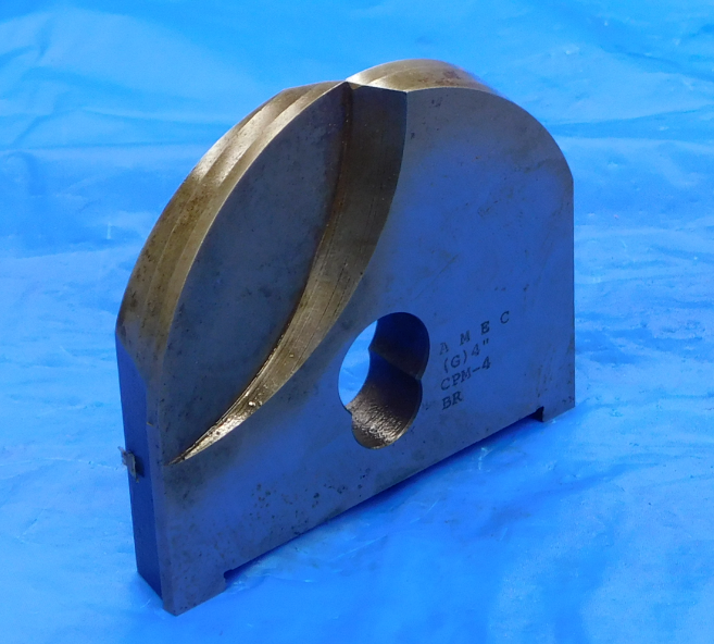 round-spade.png round-spade.png