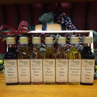 Sweet & Savory Sampler Oil and Vinegar Gift Box