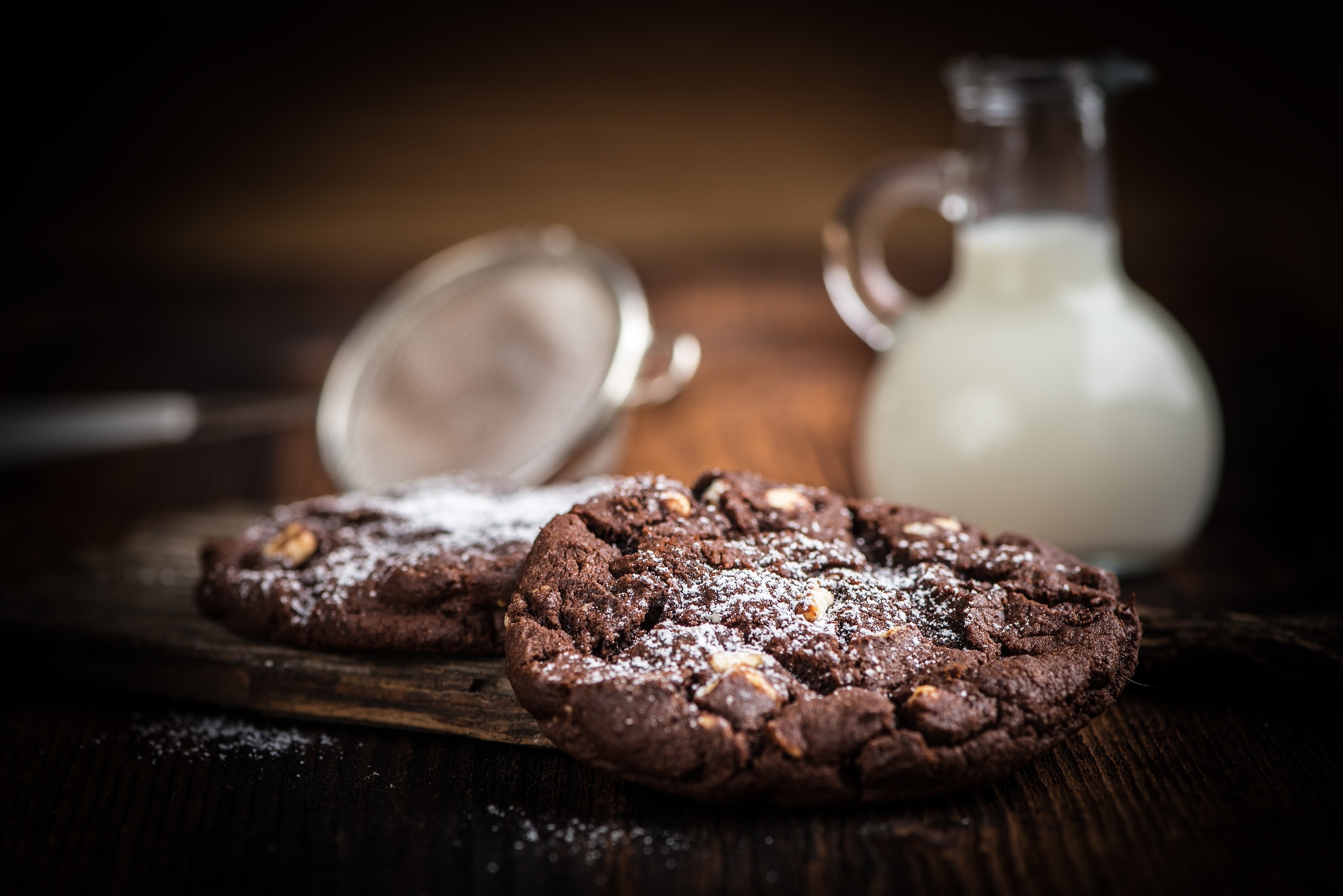 chocolate-cookies-dessert-94278.jpg