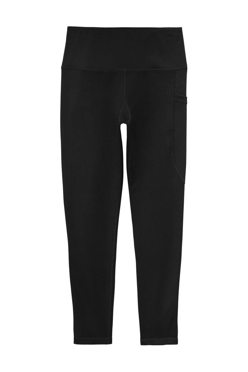 Comfortable 7/8 length leggings with flatlock seams and tag-free label