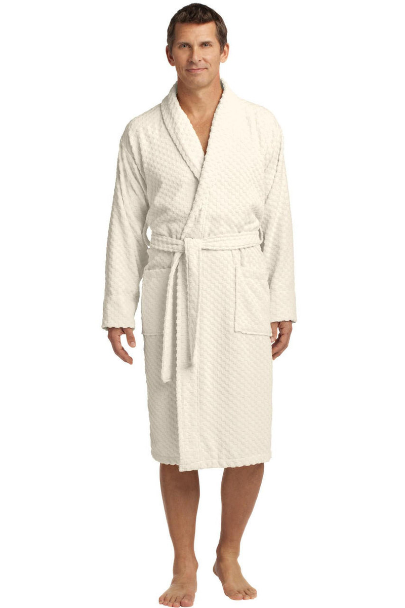 Features two patch pockets at the hips for added convenience.
