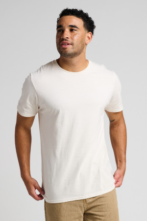 Jerzee Combed Ring Spun Unisex Tee model front view
