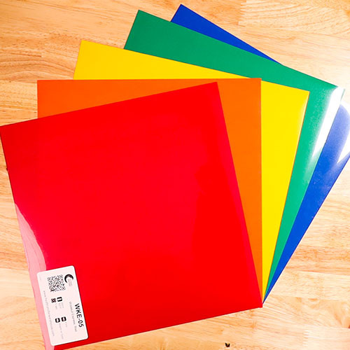 Bright Red - Heat Transfer Vinyl Sheets – Crafty Bucks