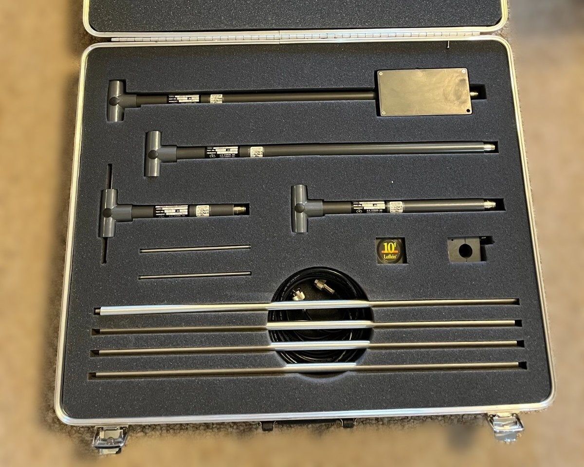 AH Systems TDS-535 Tuned Dipole Set, 25 MHz to 1 GHz, Receive and