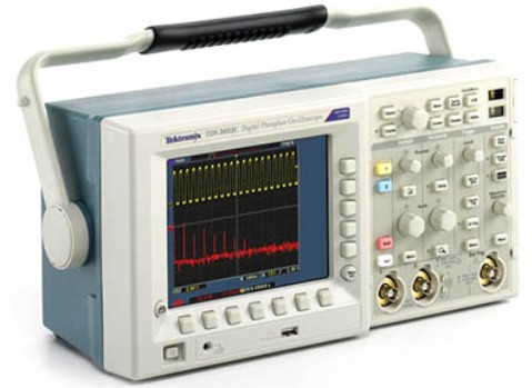 Tektronix TDS 3032 オシロスコープ　　本日限定値下げ致します。 Tektronix OscilloScope TDS 3032 TDS2000C Digital Storage