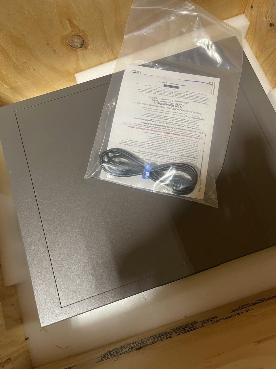 Amplifier Research 75S1G6C Microwave Solid-State Amplifier - The