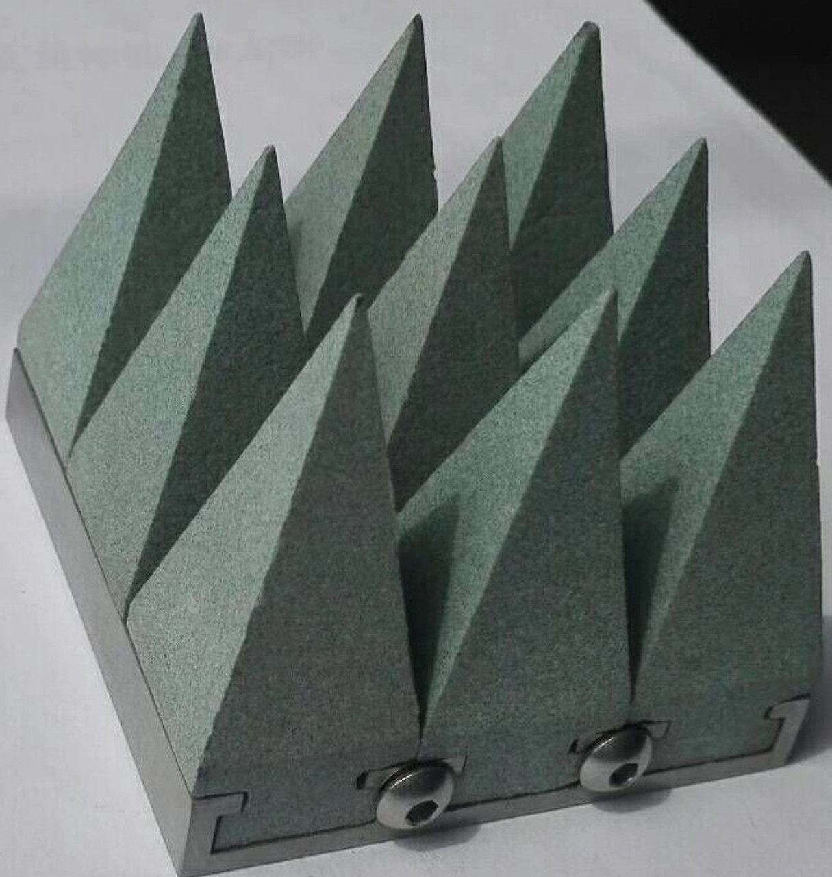 SiC-RAM Silicone Carbide Pyramidal RF Absorber Foam