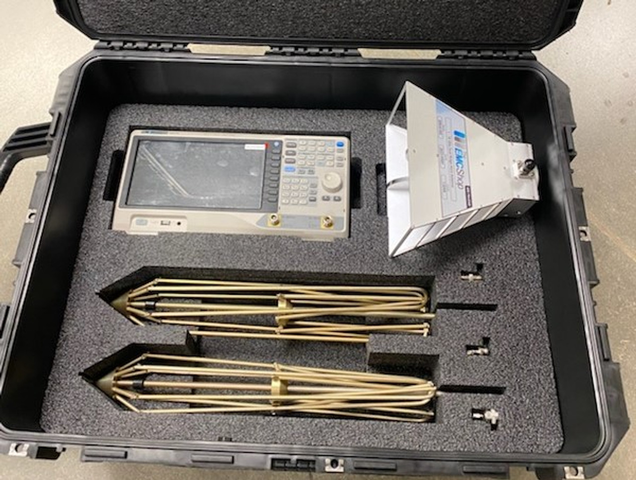 Sample Kit - Level 1 - IEEE 299 Shielding Effectiveness Measurements