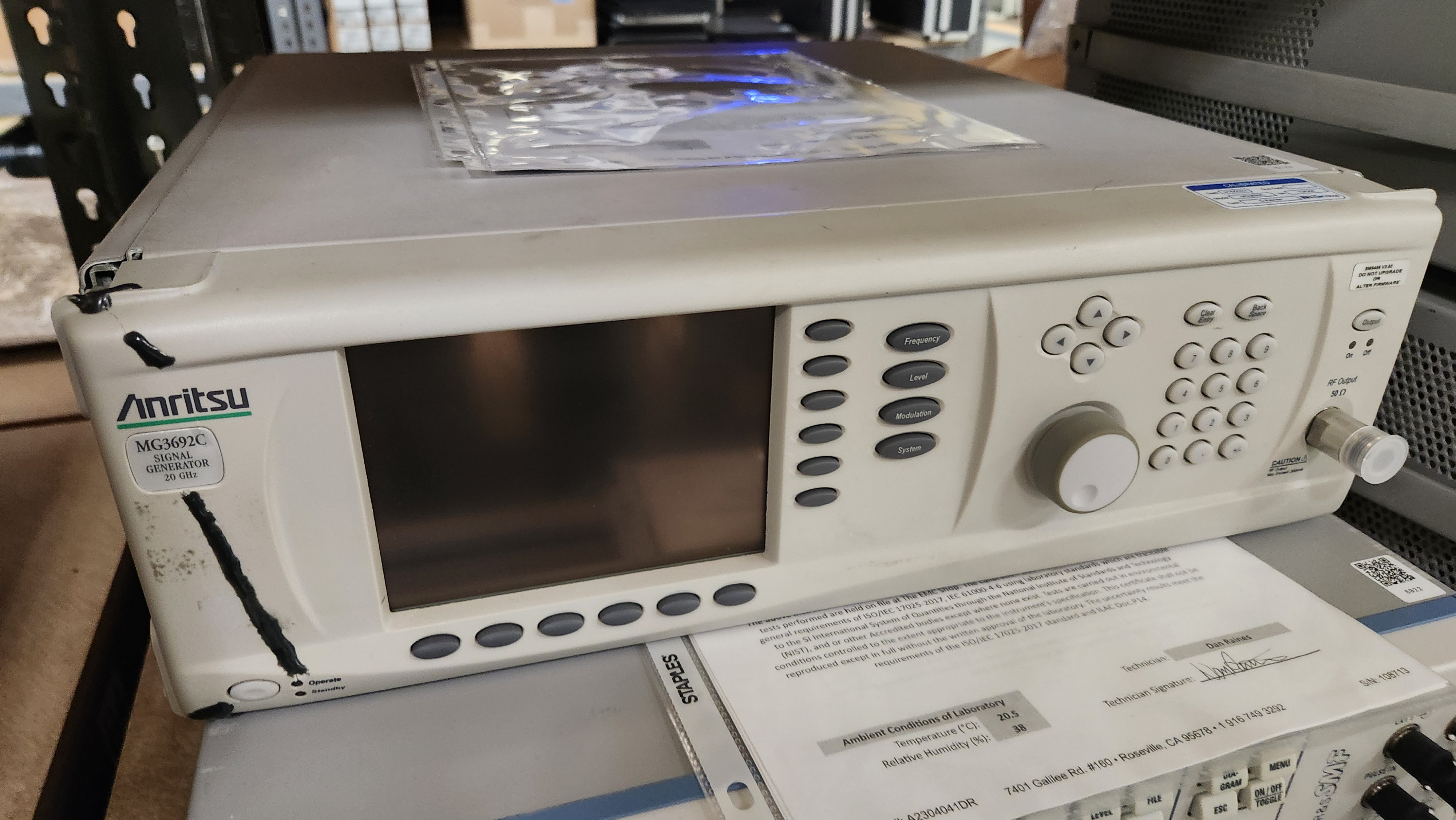 Anritsu MG3692C Microwave Signal Generator OPT: 2A, 5, 6, 16, 28A