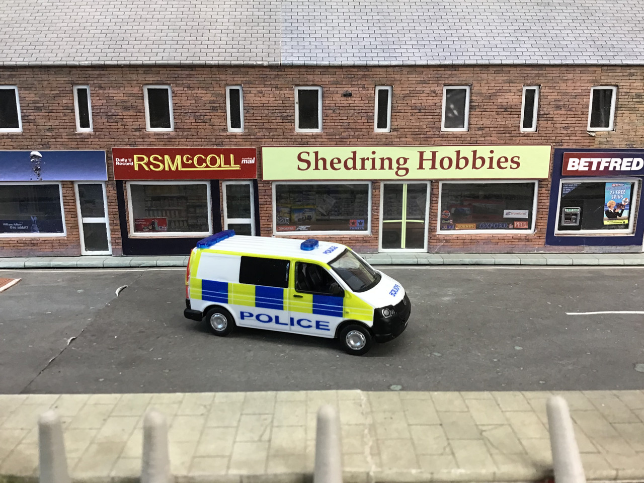 1/76 Code 3 Oxford diecast  Volkswagen T5 uk police