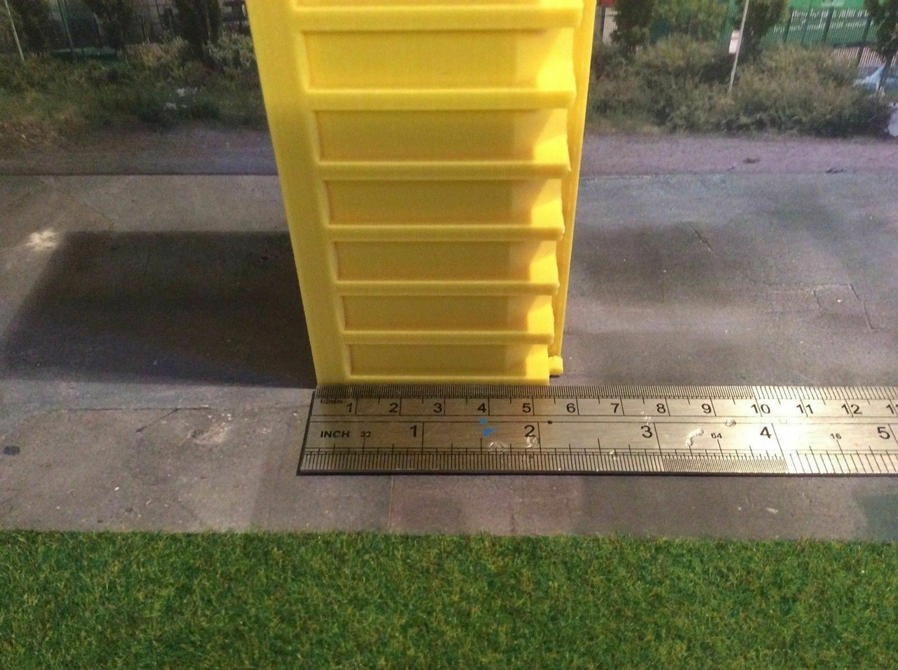 1:50  Yellow roll on roll off  Skip (RO RO)