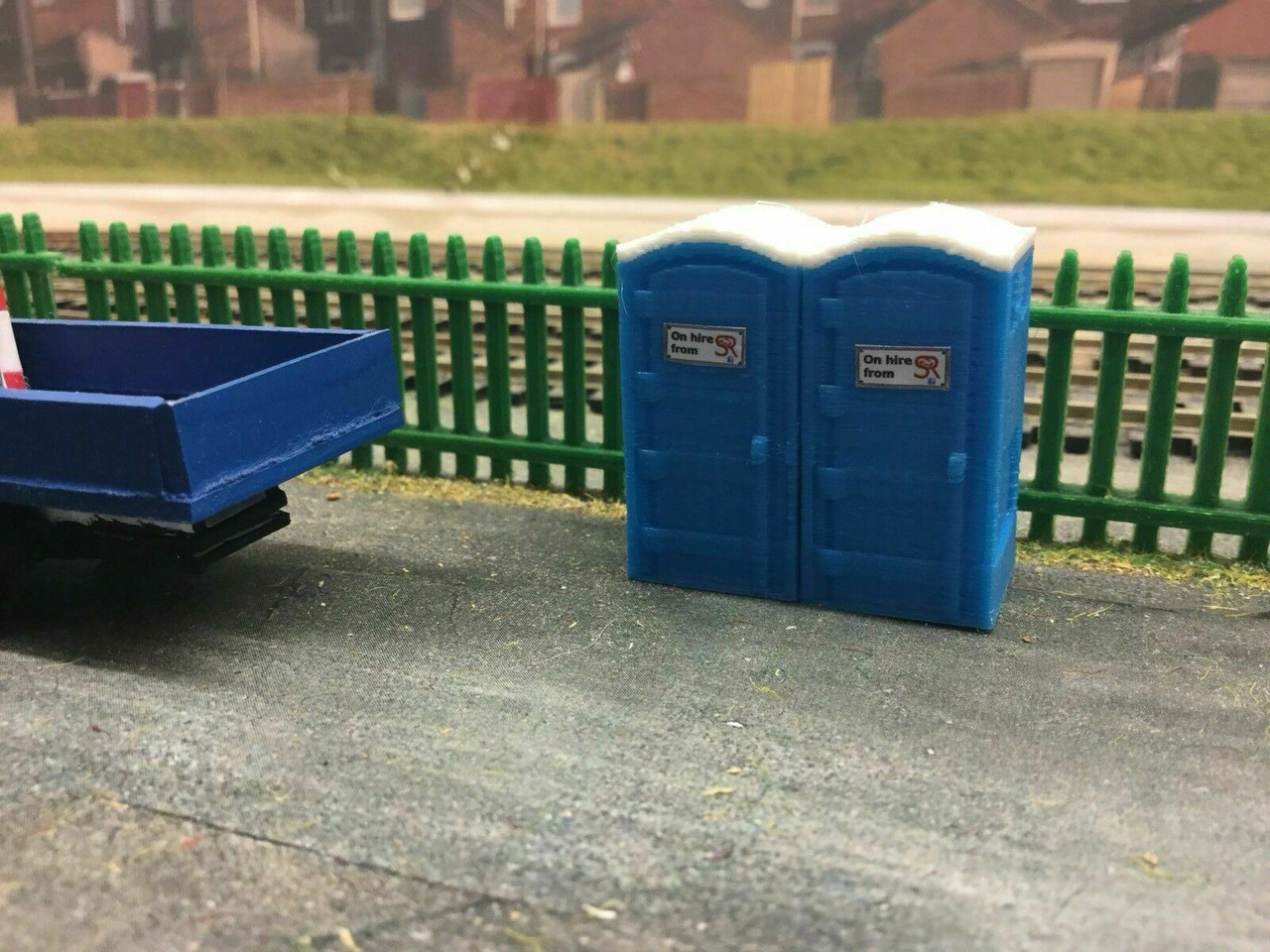 1/76  Blue Portable Toilet - 2pk