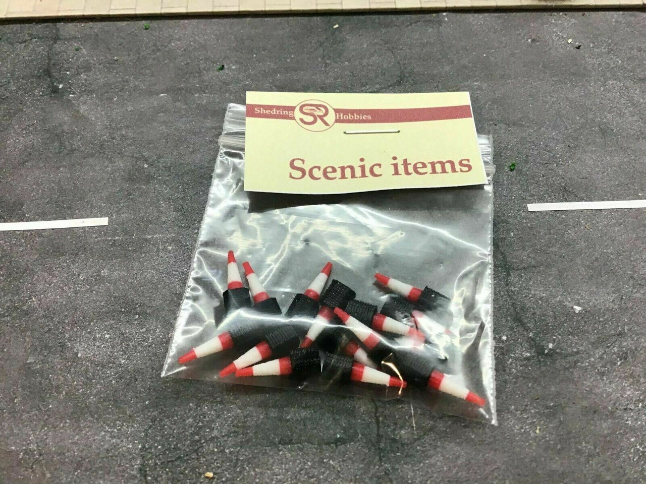 1/76 stacked Traffic Cones  x 15 pack 1/76 stacked Traffic Cones  x 15 pack