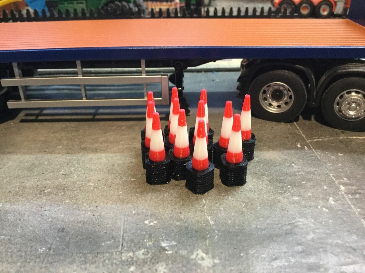 1/50  Stacked Traffic cones 12 in a pack