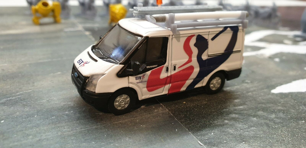 1/76 Scale Code3 Trumpeter style BT ford transit flat roof Oxford Diecast