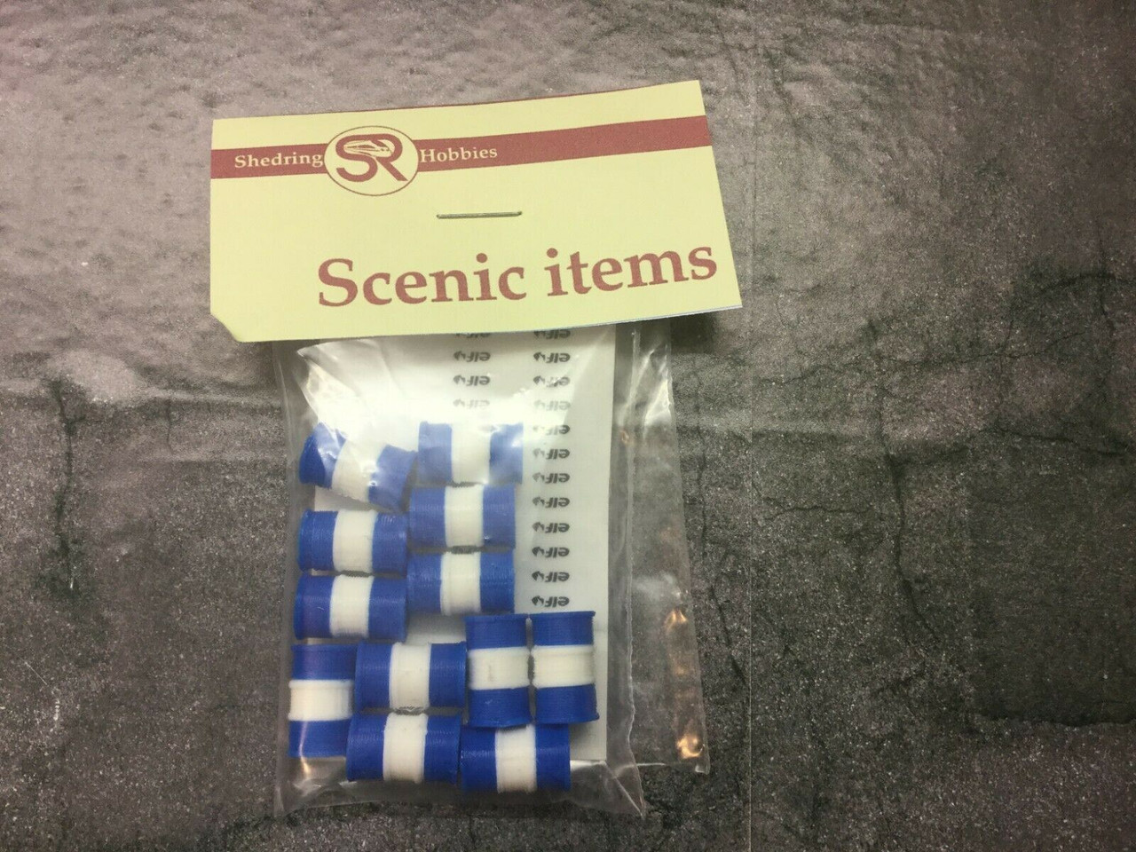 1:76 scale / 00 Gauge 3 d Printed oil Barrels 12 pk (blue & white) & Decals