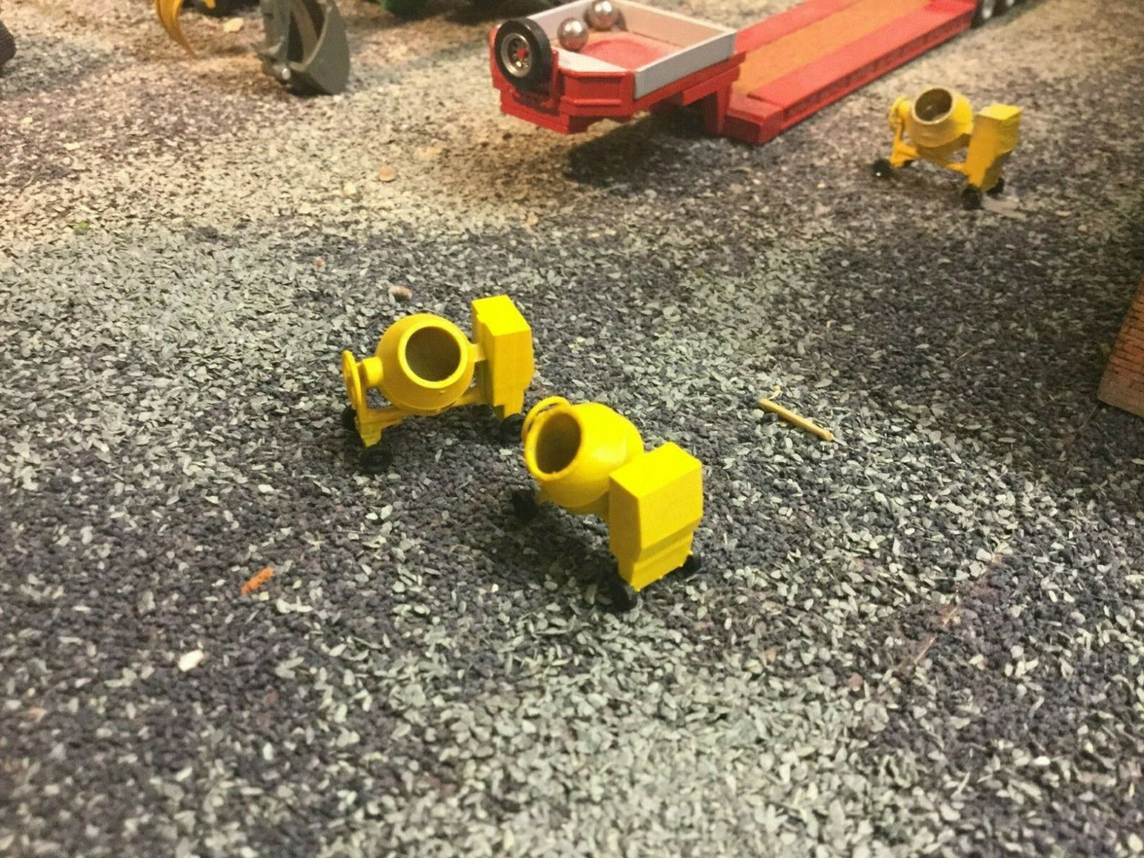 1/76 Scale / OO gauge resin cement mixer yellow 2 pack