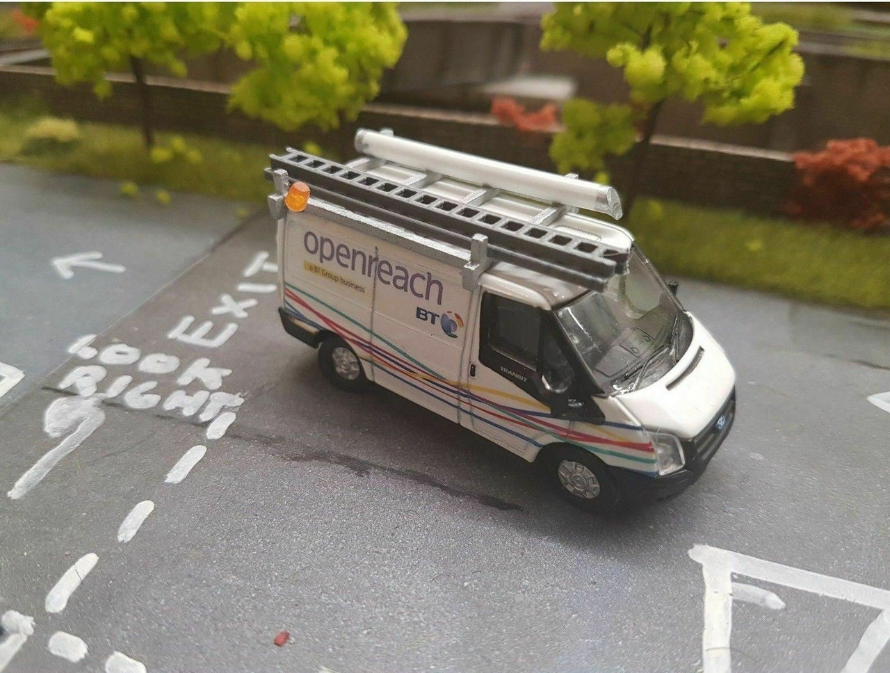 1:76 code 3 BT Openreach Ford Transit Flat roof