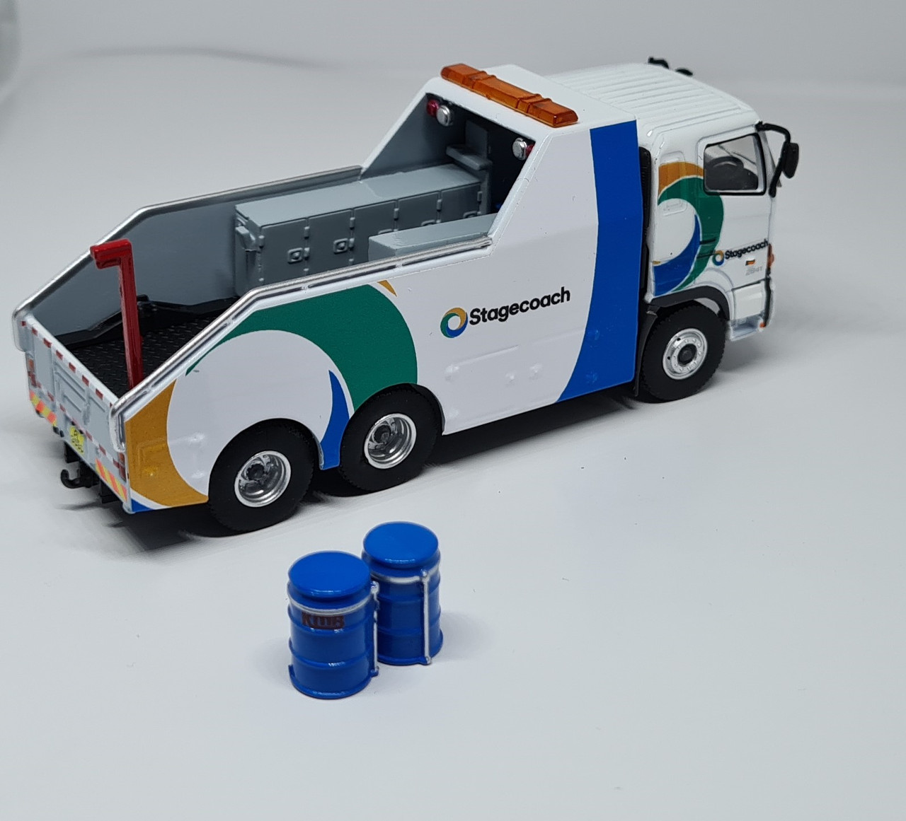 1:76 Code 3 Hino Stagecoach Recovery truck Tiny Diecast