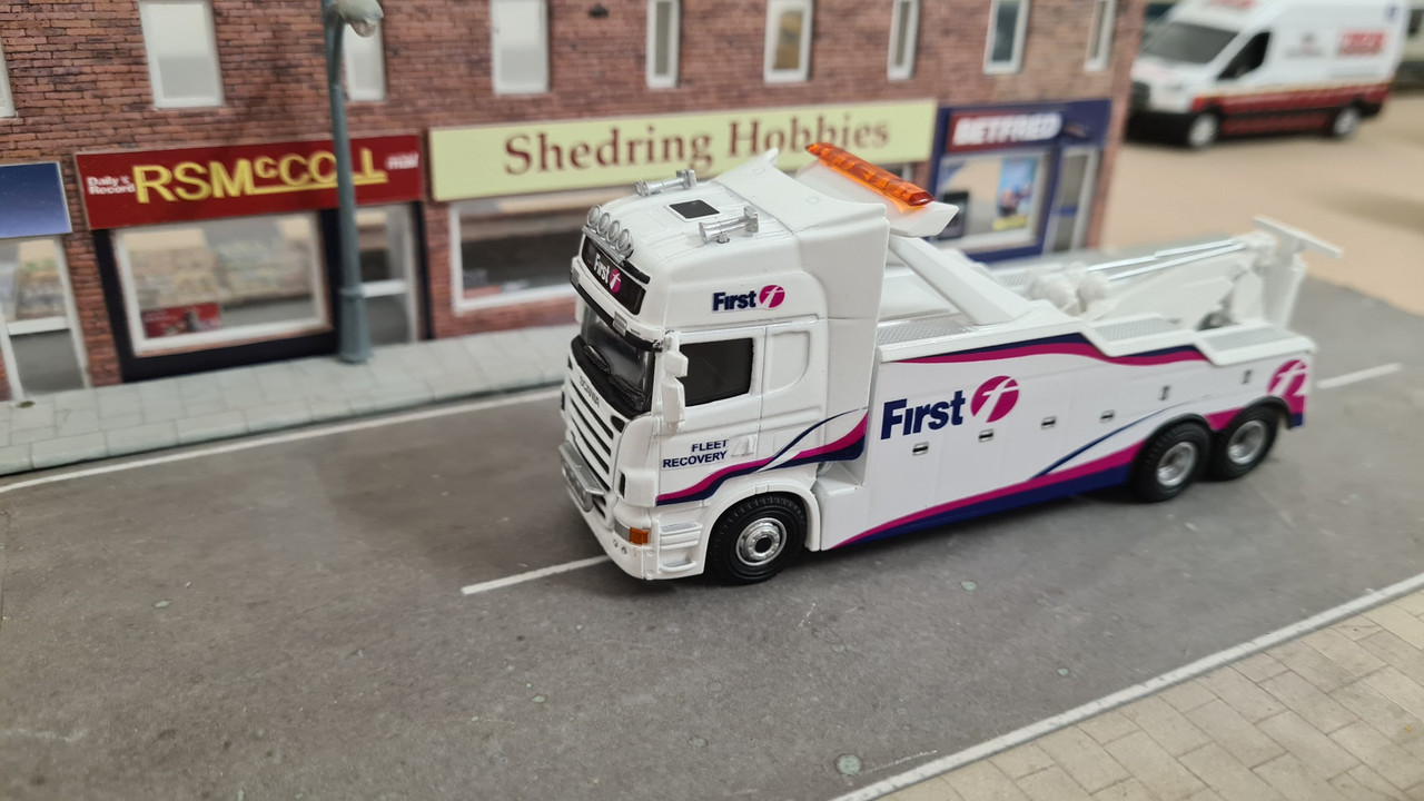 1:76 Code 3 Scania First Bus Recovery truck