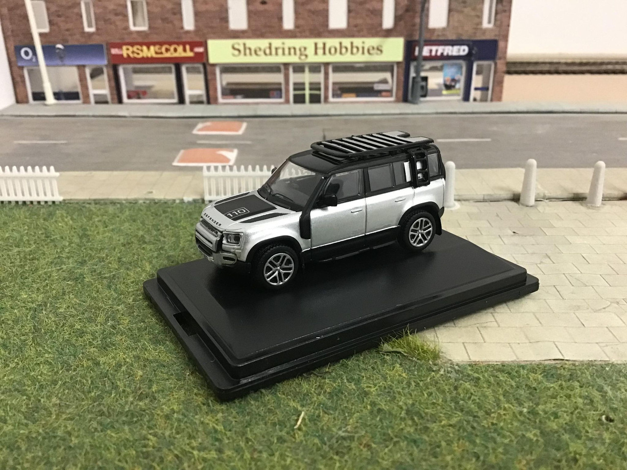 New Land Rover Defender 110 Oxford Diecast 1:76 Scale 76ND110001