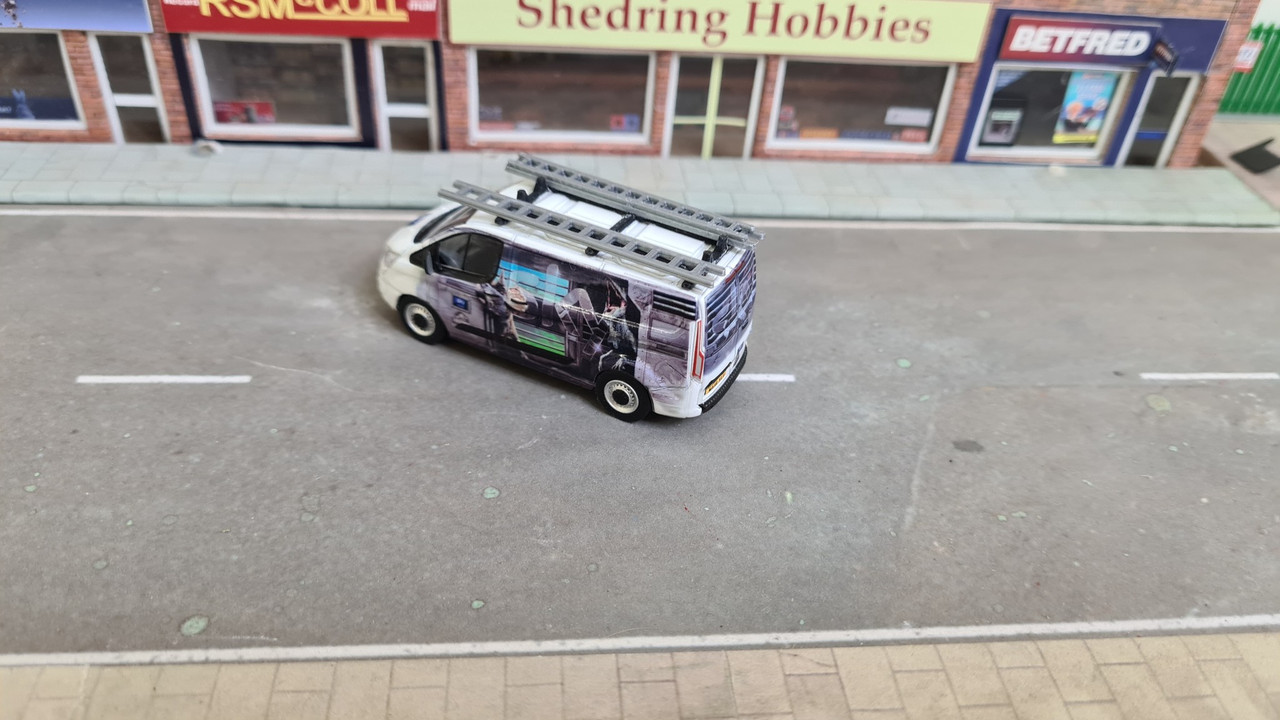 1:76 Code3 transit Custom Jurassic world Sky van