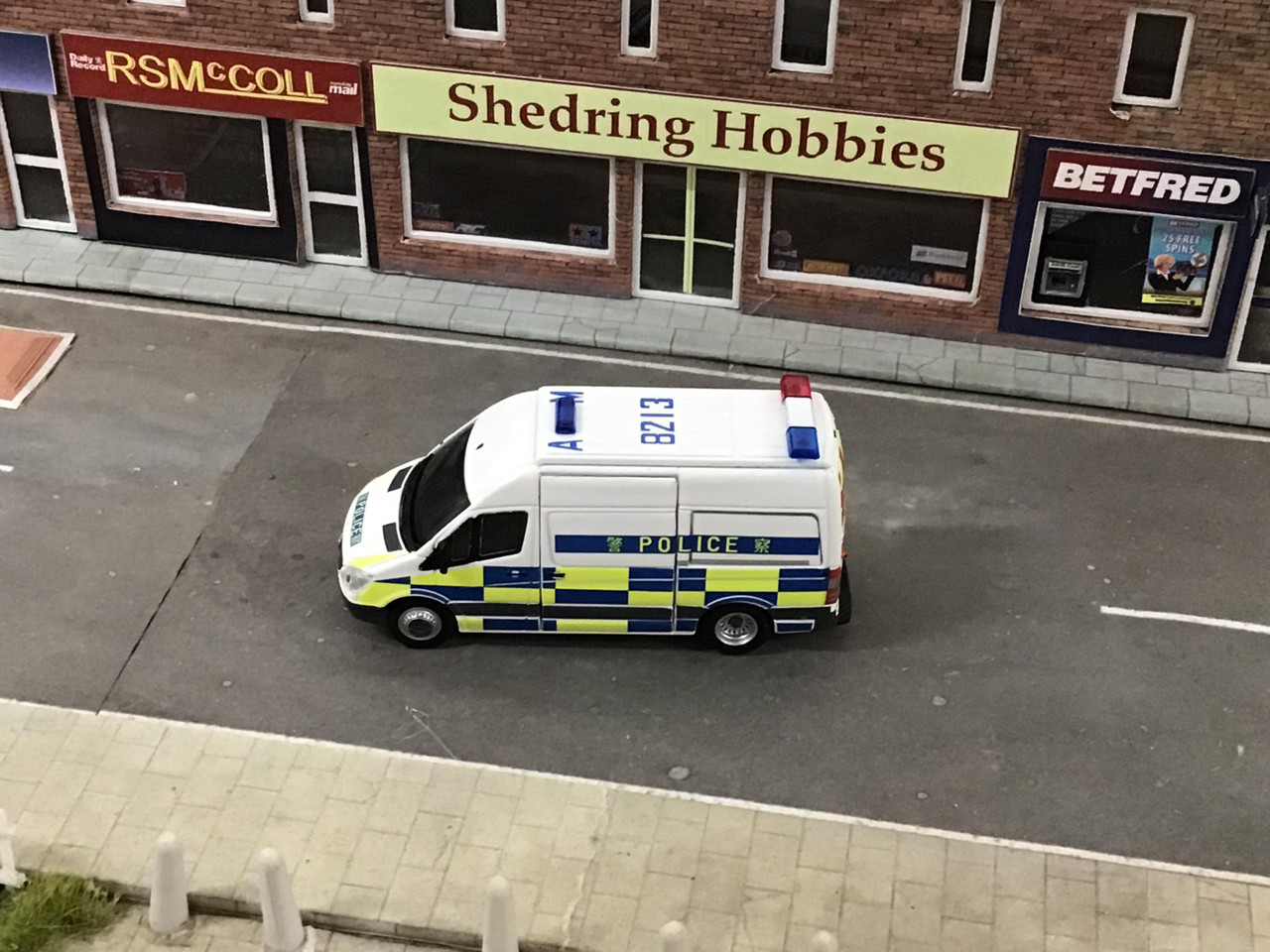 1/76 Mercedes sprinter HK Police van (Traffic) Tiny Diecast