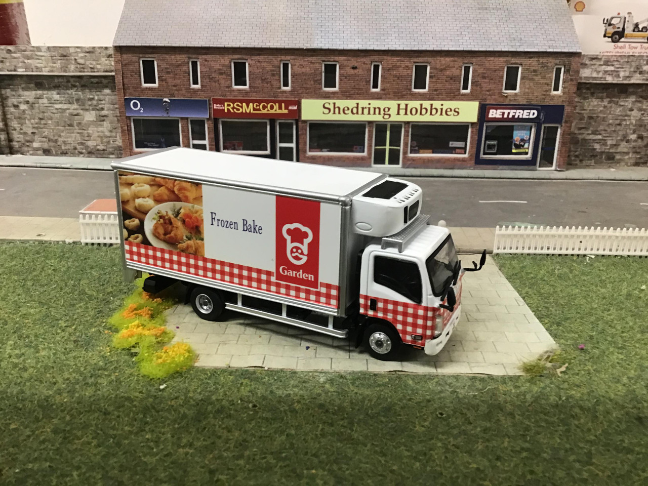 1/64 Isuzu N Series Freezer Truck. Tiny Hong Kong