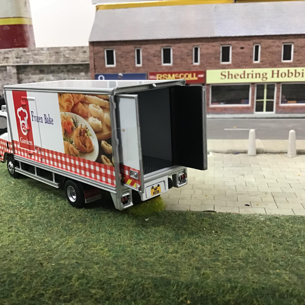 1/64 Isuzu N Series Freezer Truck. Tiny Hong Kong