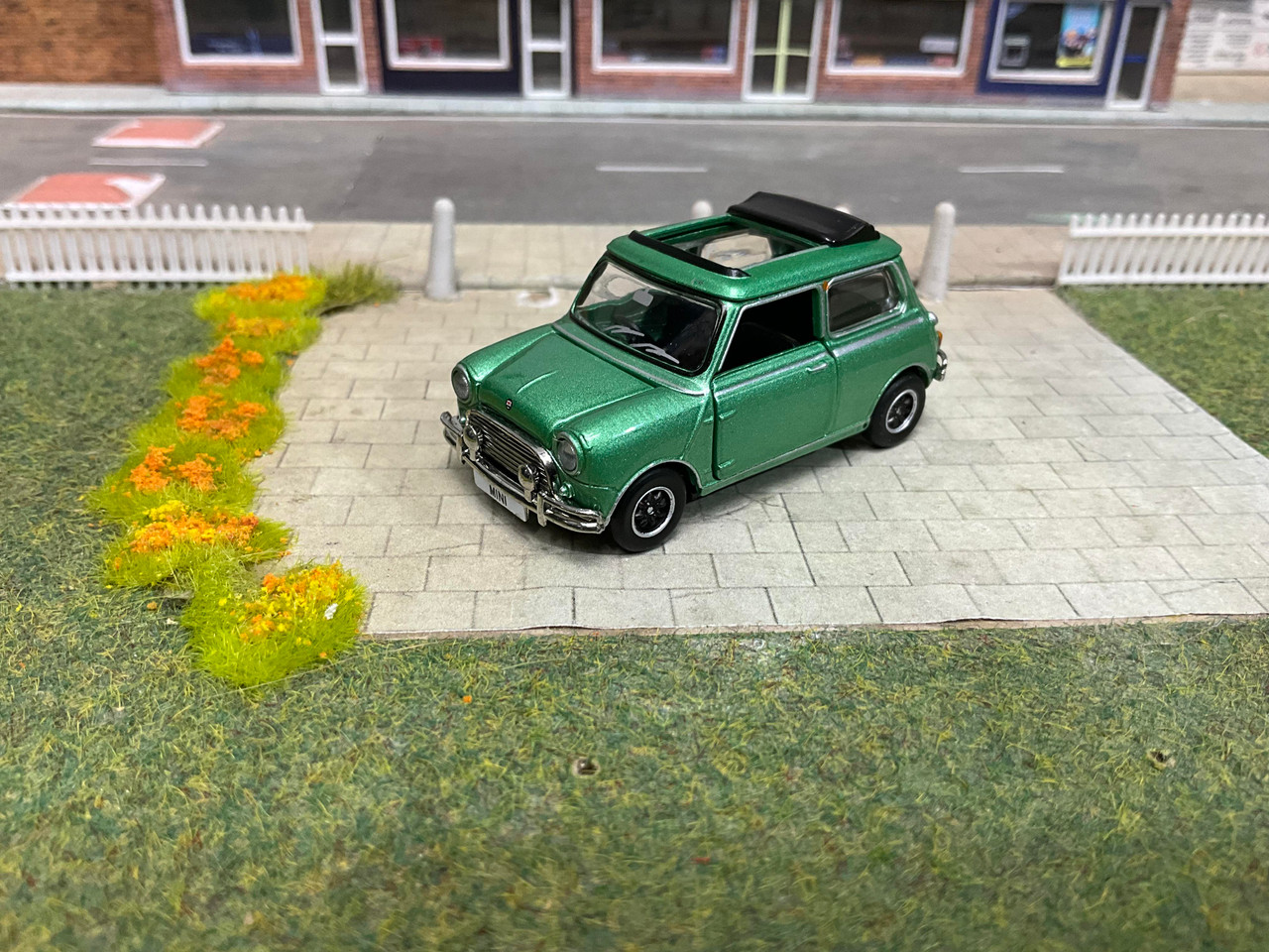 1/50 Mini Cooper Green Open Sunroof  Tiny City/Tiny Diecast