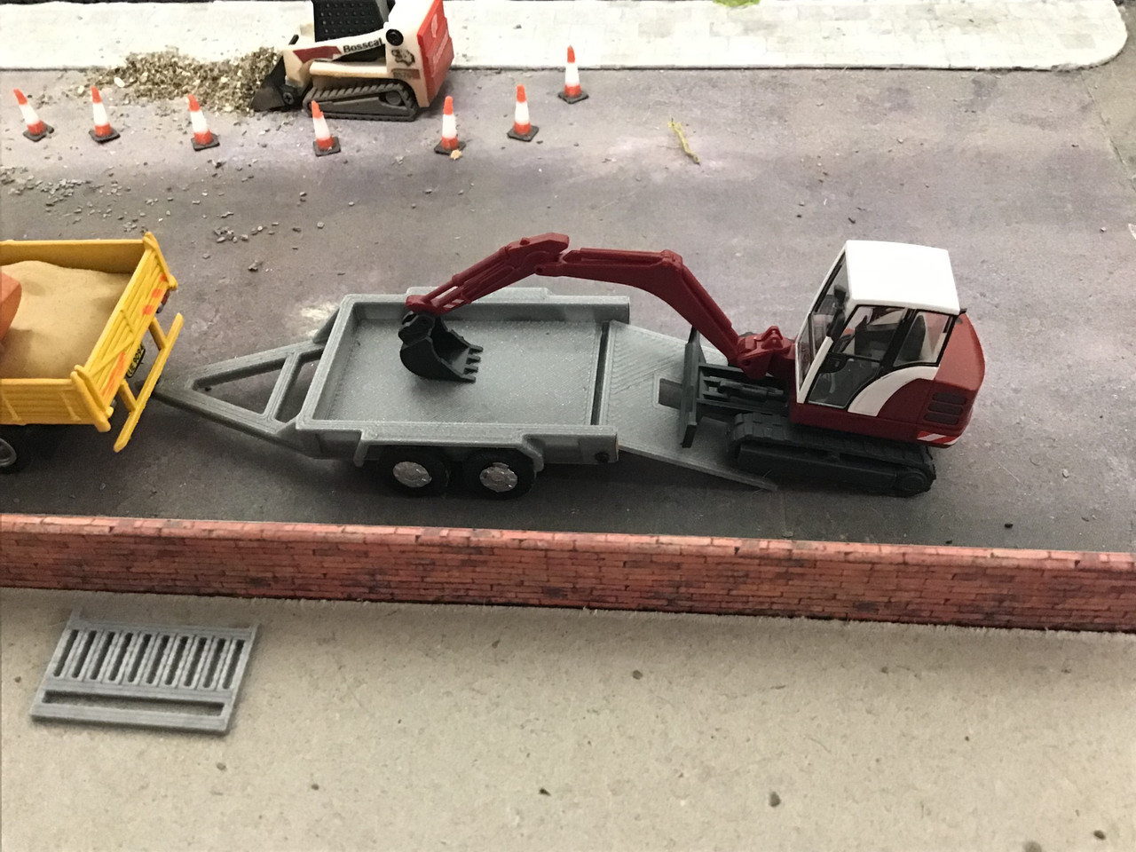 1/76 Plant Trailer, Mini Digger & Traffic cone bundle