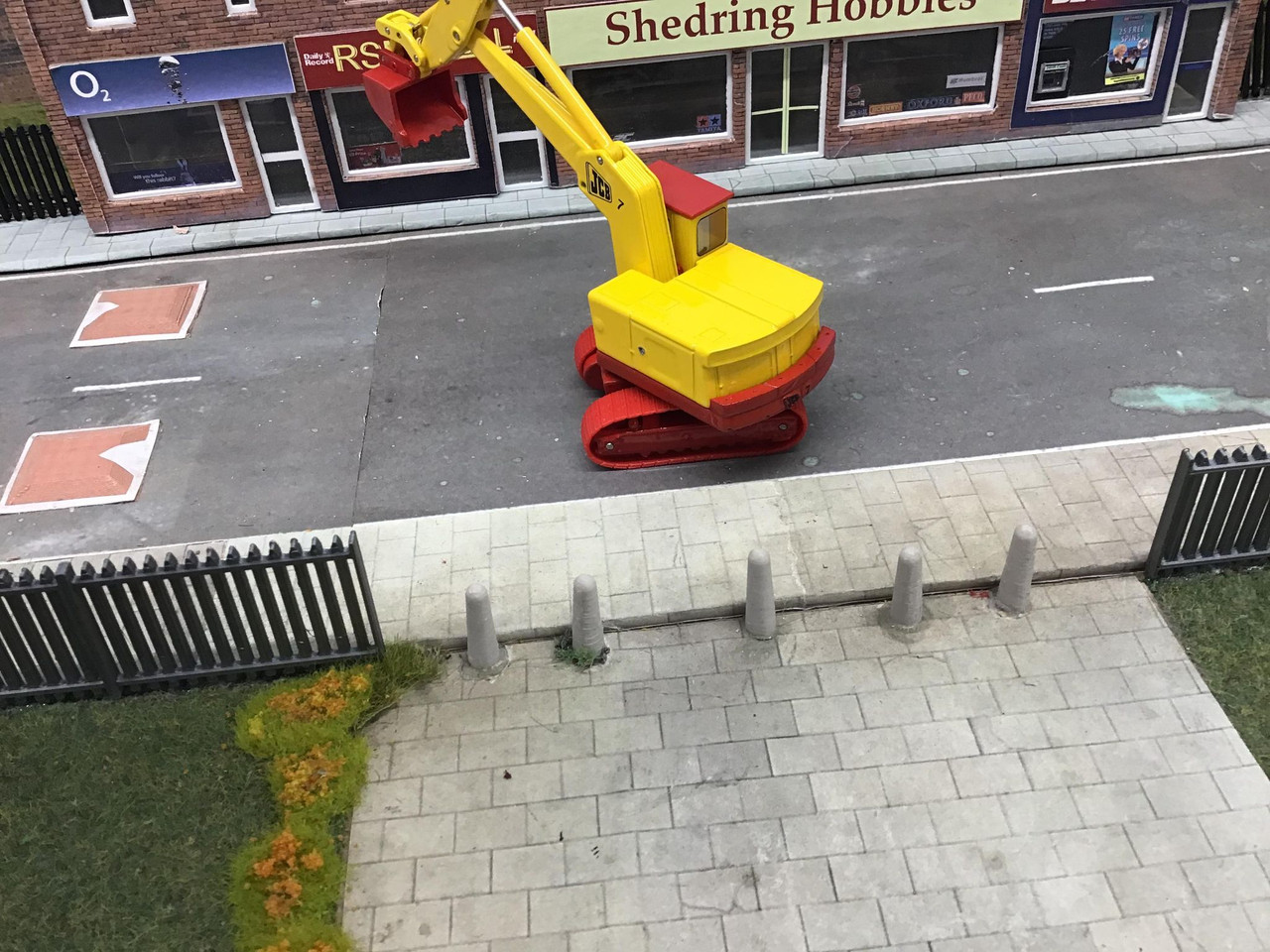 1/76 Oxford Diecast JCB 7 excavator