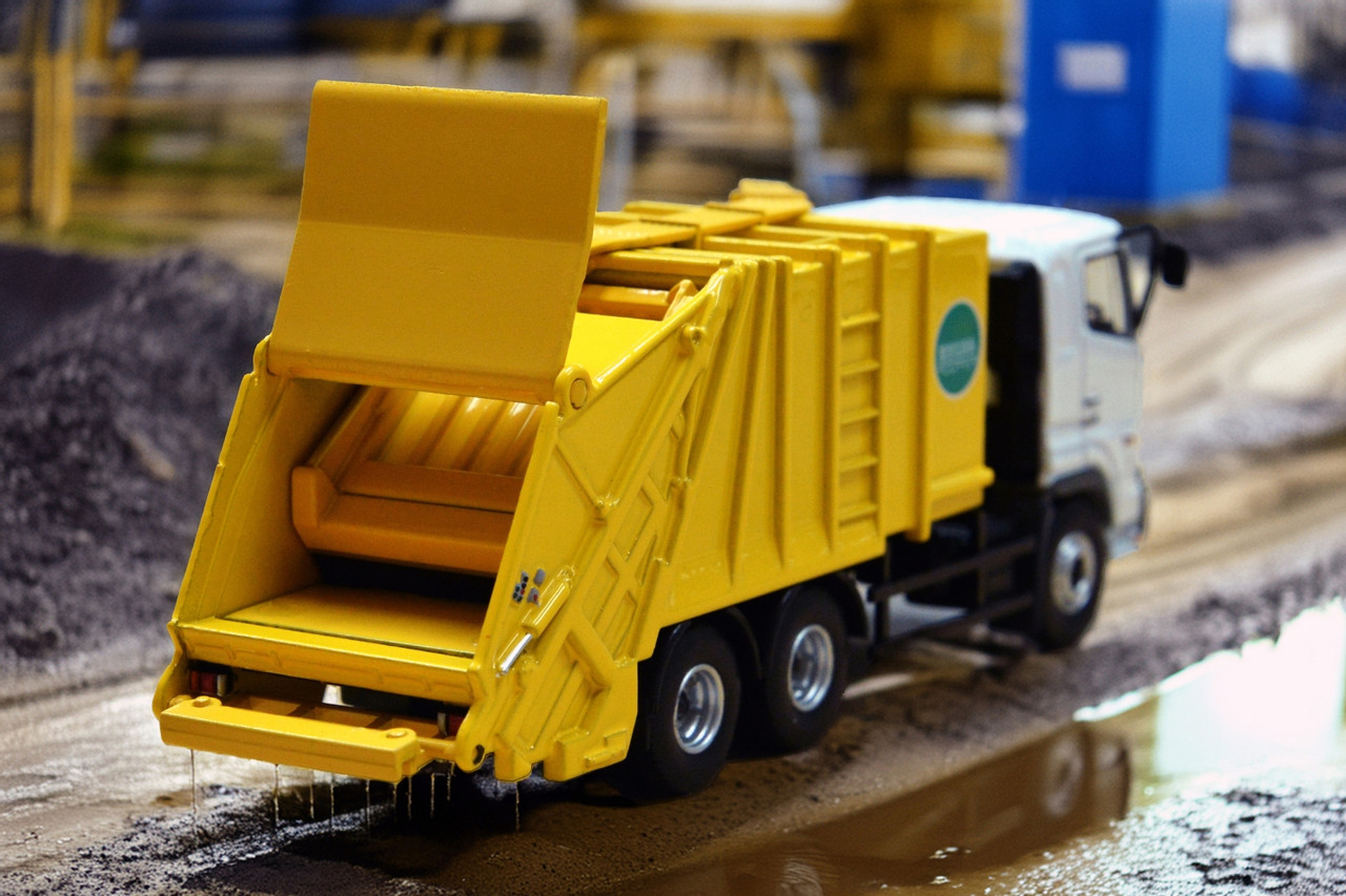 1:76 Scale Tiny Diecast HINO 700 Refuse Truck