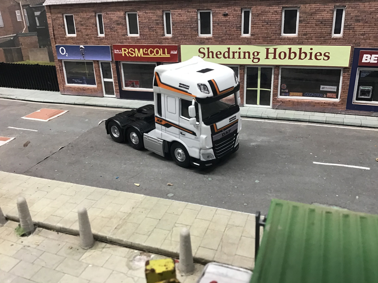 1-76 Code3 Daf XF with Special Edition decals