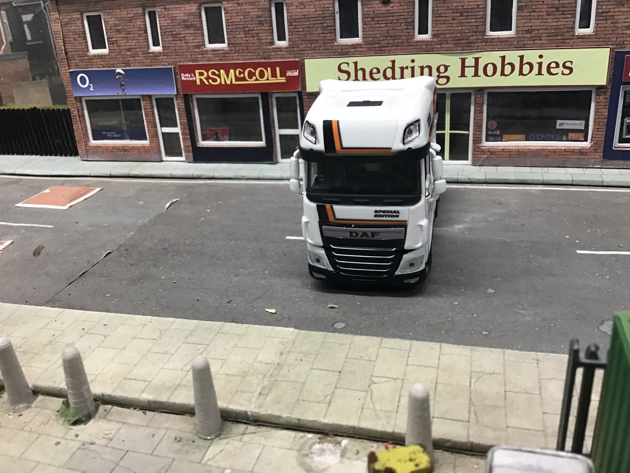 1-76 Code3 Daf XF with Special Edition decals