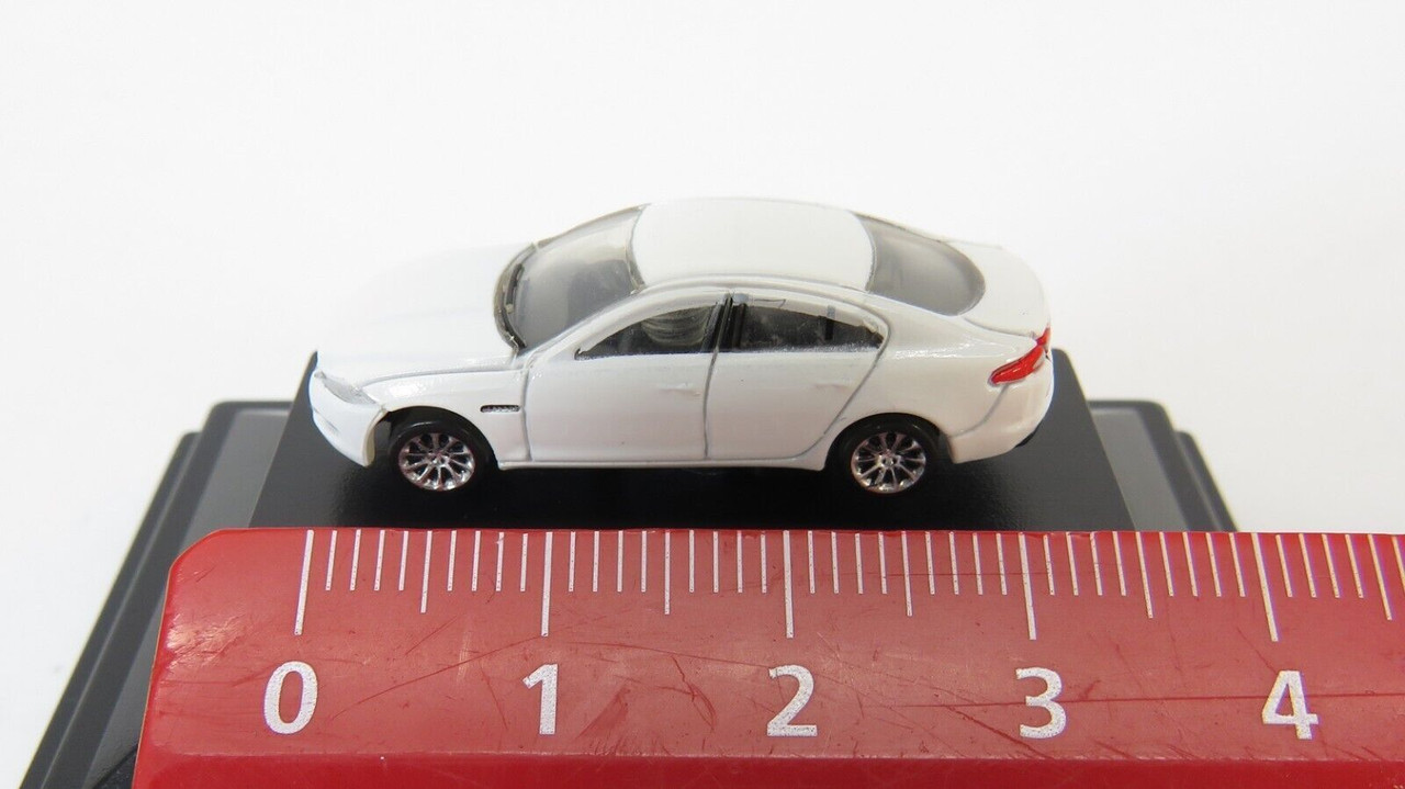 1:148 Oxford Diecast Jaguar XF Polaris White N Gauge, NXF005