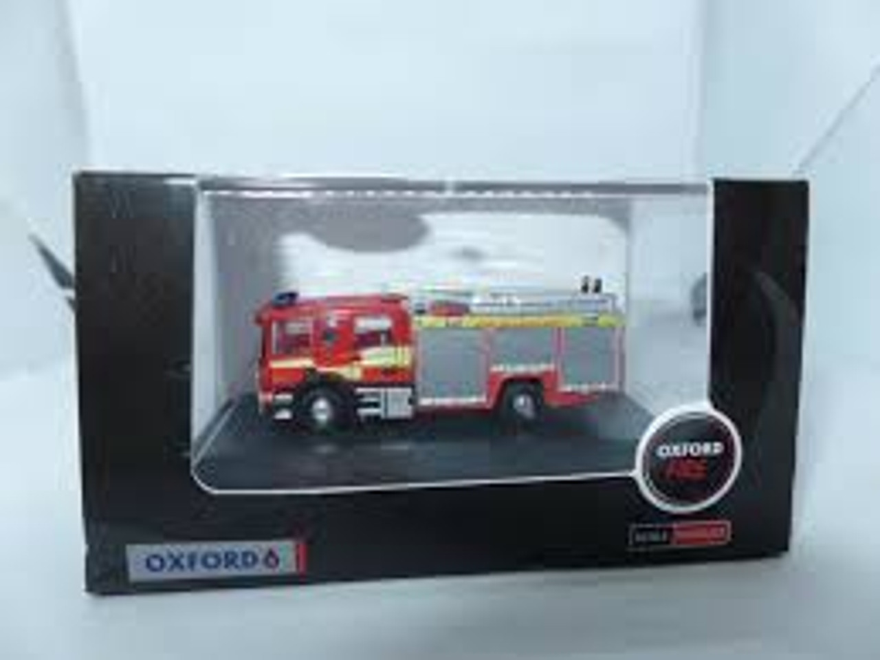 1:148 Oxford DiecastScania Pump Ladder Surrey F&R NSEF007