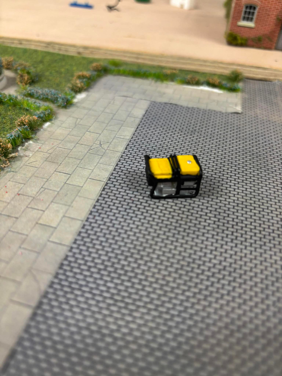 1/50 Scale 3D Printed(Resin) Portable Generator (Yellow)