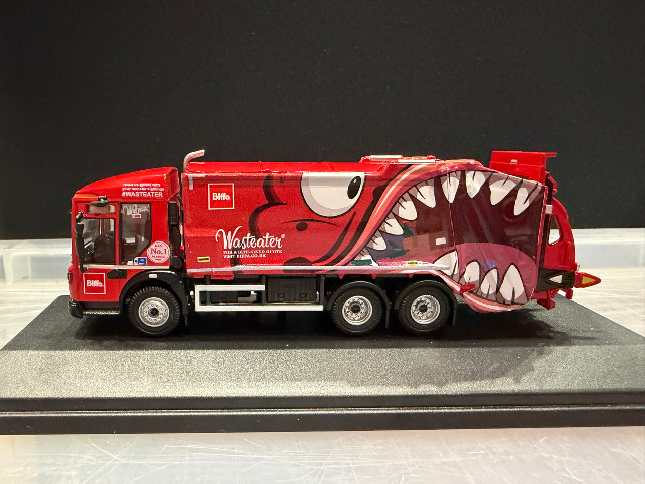 Biffa Wasteater - Wilma 1/76 scale code3